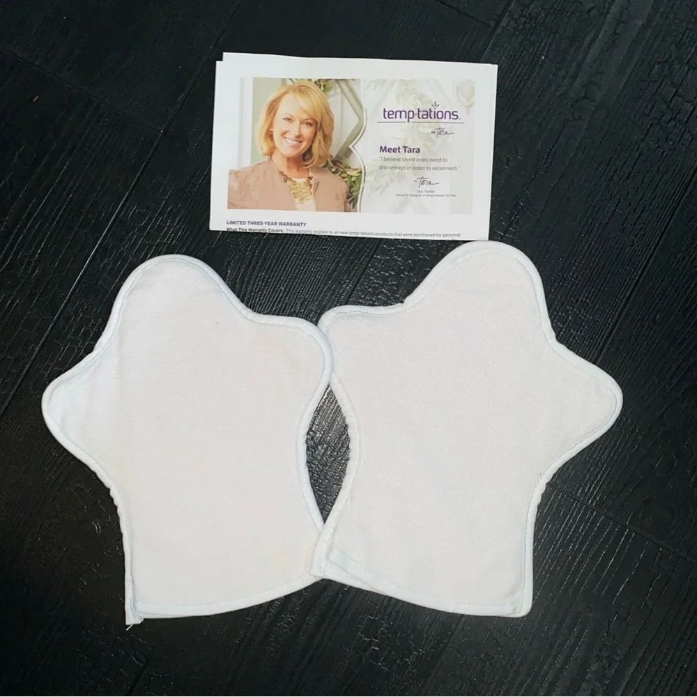 Temptations Boofetti Ghost Shape Halloween Oven Mitts‎ Set New